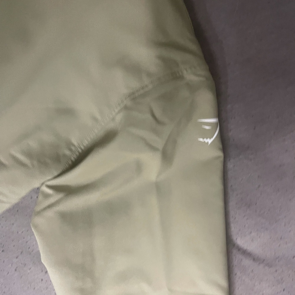 Gymshark Utility Jacket in Olive Green - Picture 4 of 6